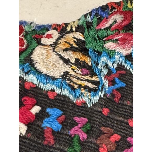 Guatemalan Huipil Poncho Womens One Size Embroidered Floral Boho 80s Vintage Top - Picture 5 of 12